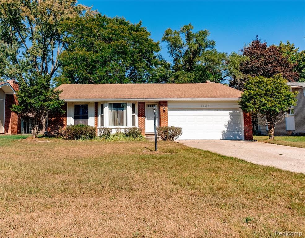 25030 Thorndyke Street