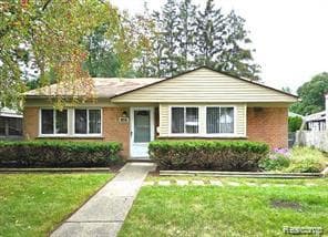 1427 N STEPHEN Avenue