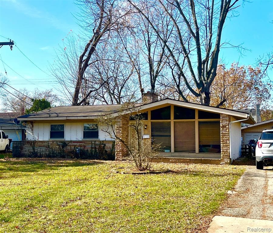 29201 Southgate Drive