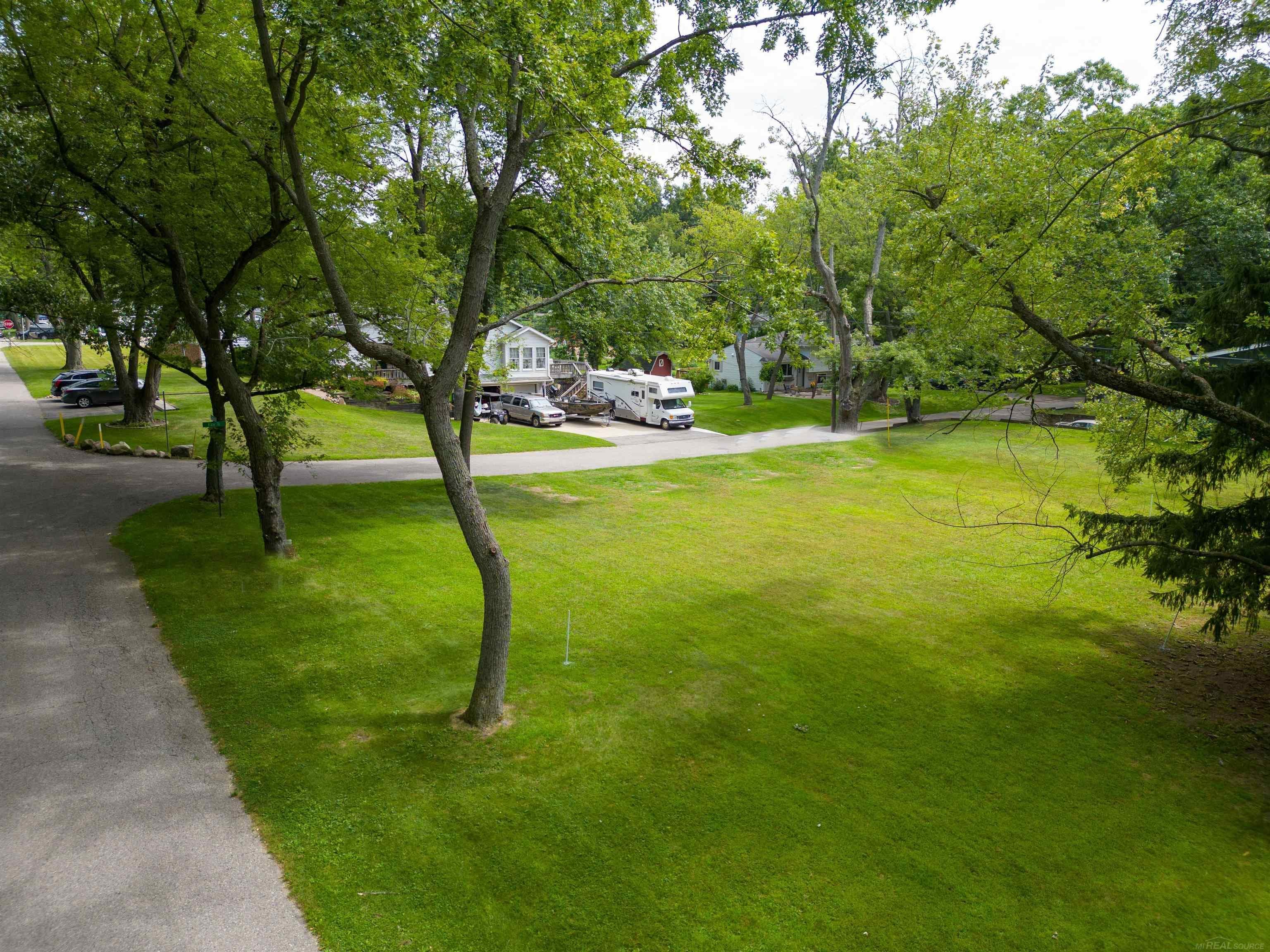 7381 CRESTMORE Street