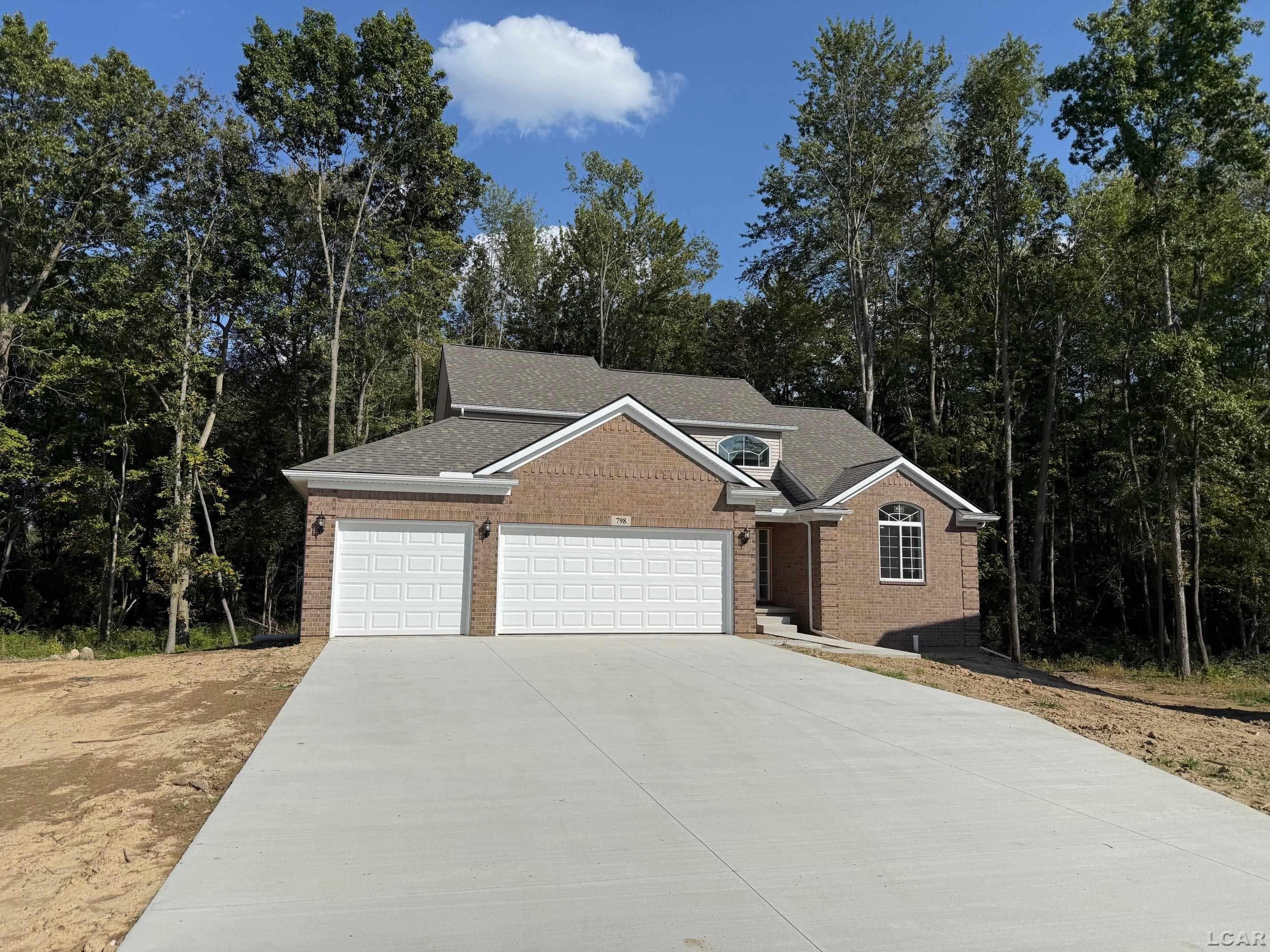 798 War Bonnet Drive