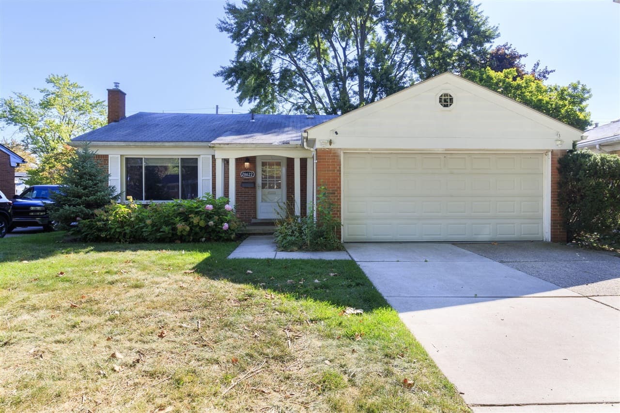 28622 Milton Avenue