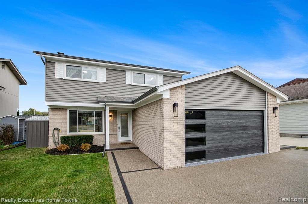 37762 Huron Pointe Drive