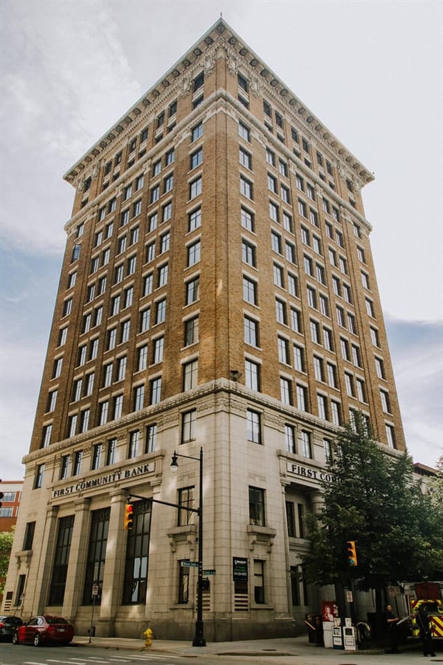 60 Monroe Center Street Suite 7D