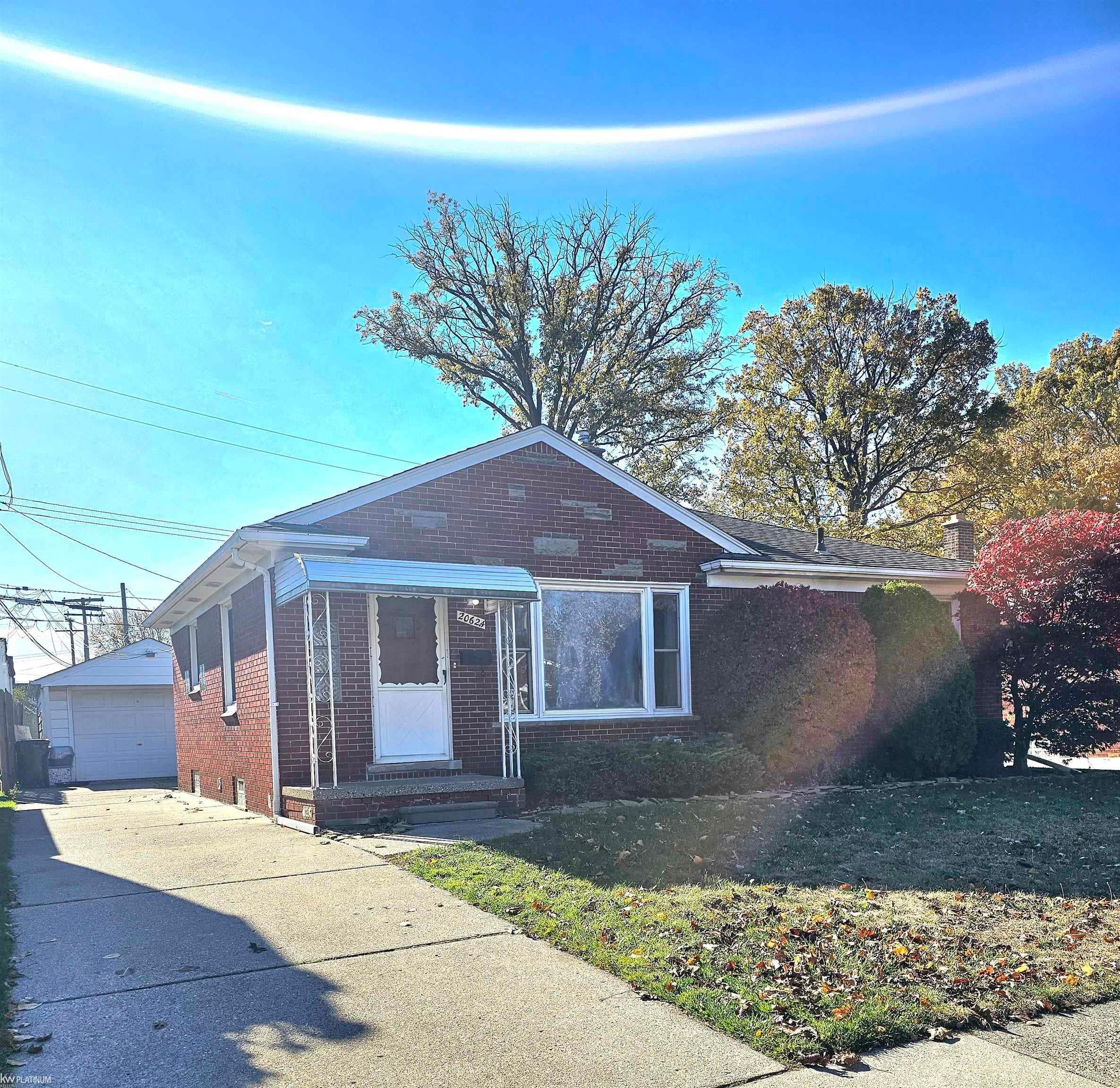 20624 Sunnyside Street