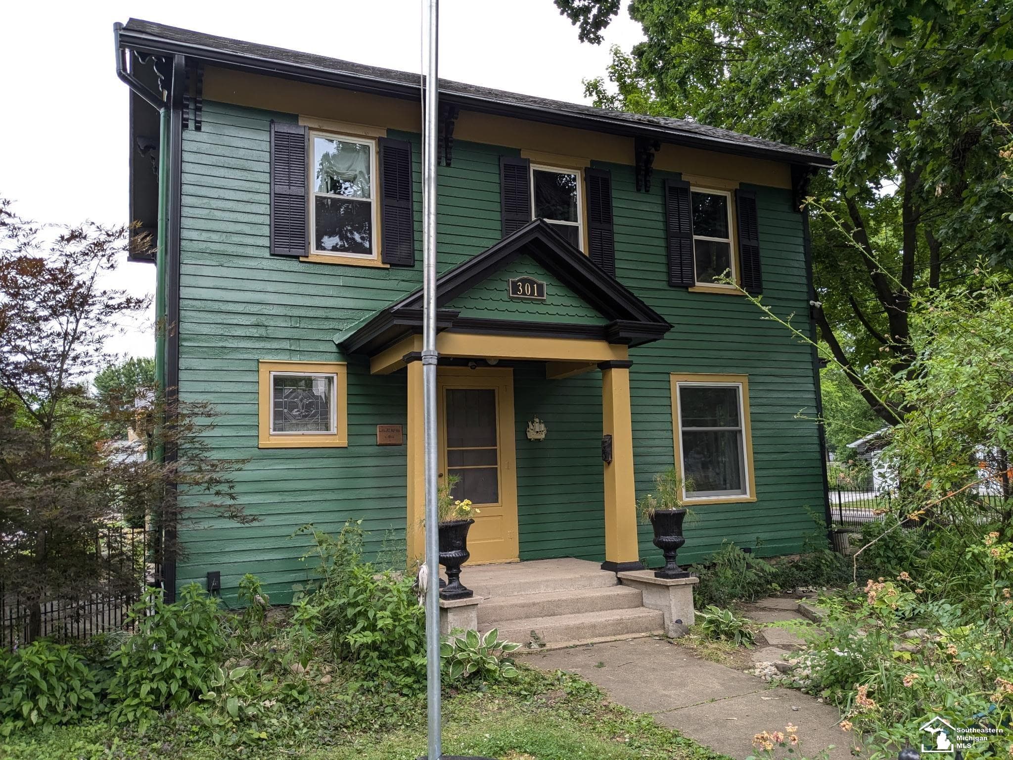 301 W Shawnee Street