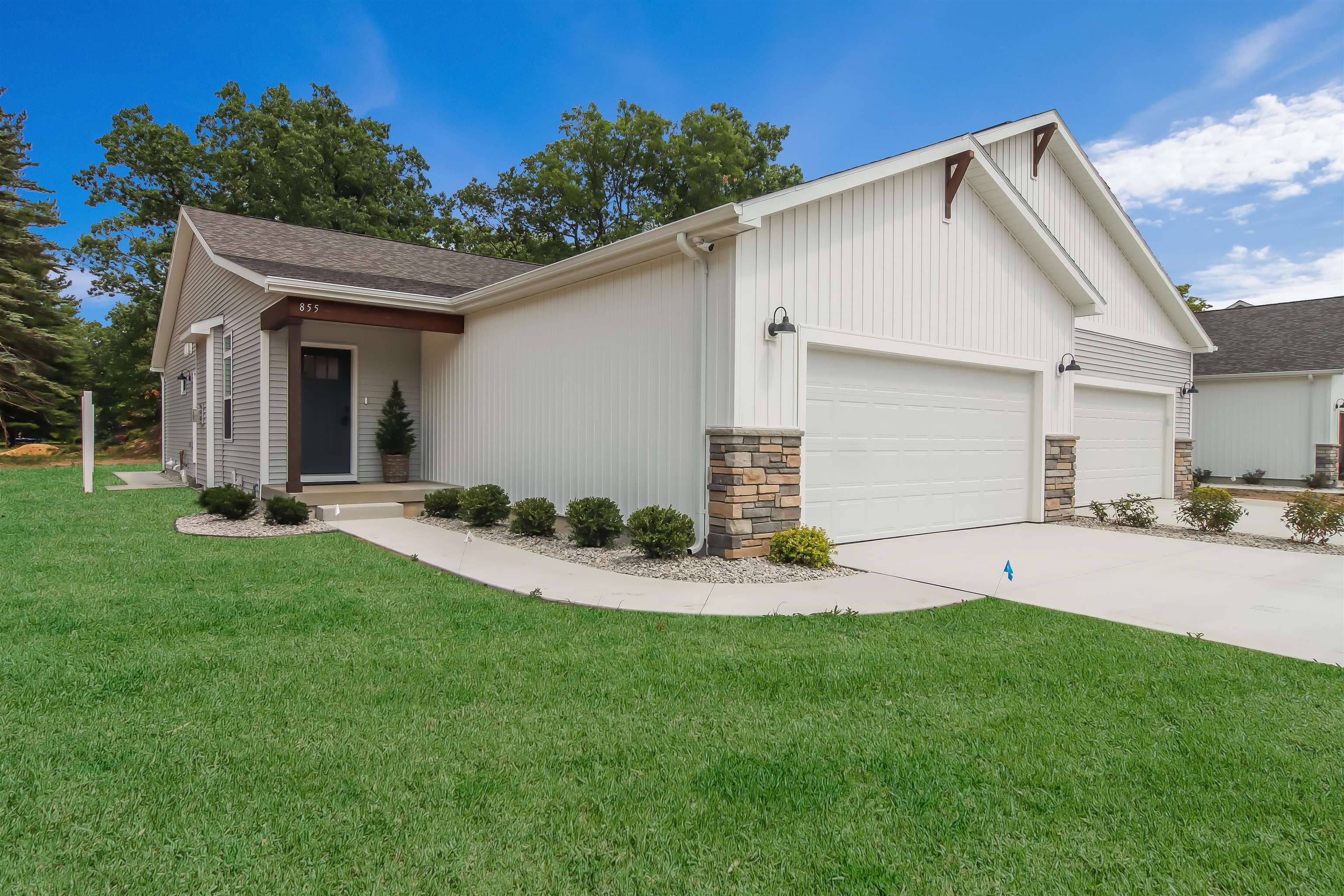 1729 Linden Avenue 18