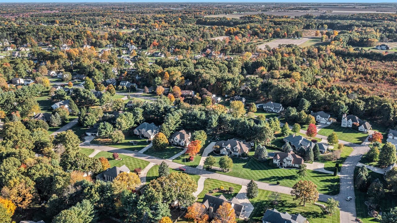 5727 S Bobwhite Avenue