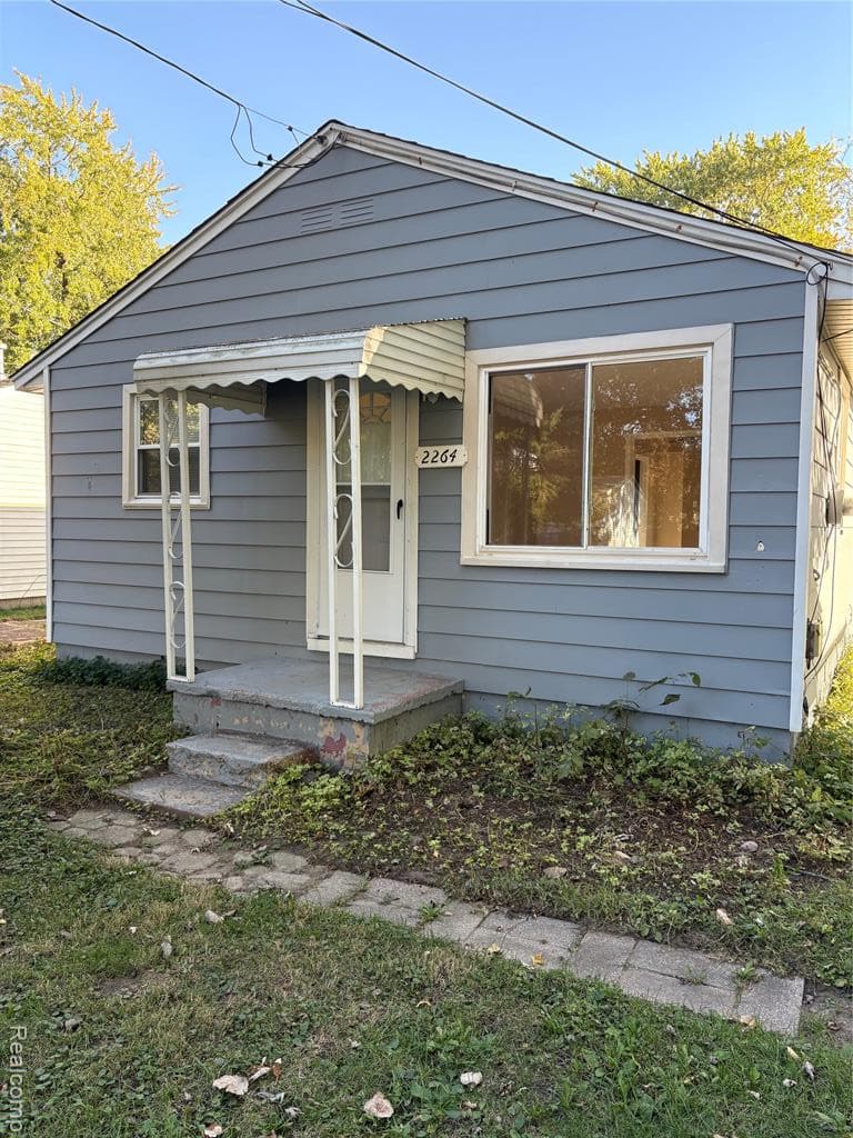 2264 E Schumacher Street