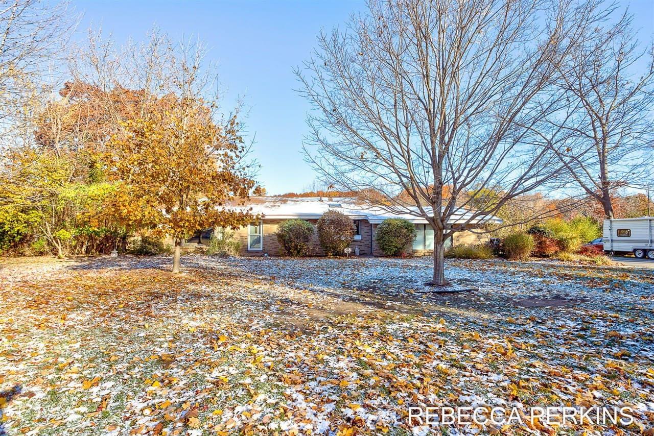 14705 Valley View Avenue