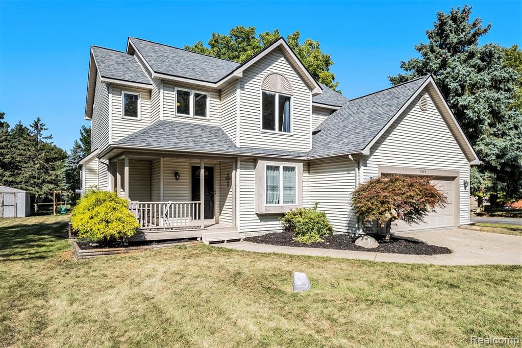 3424 W Shiawassee Avenue