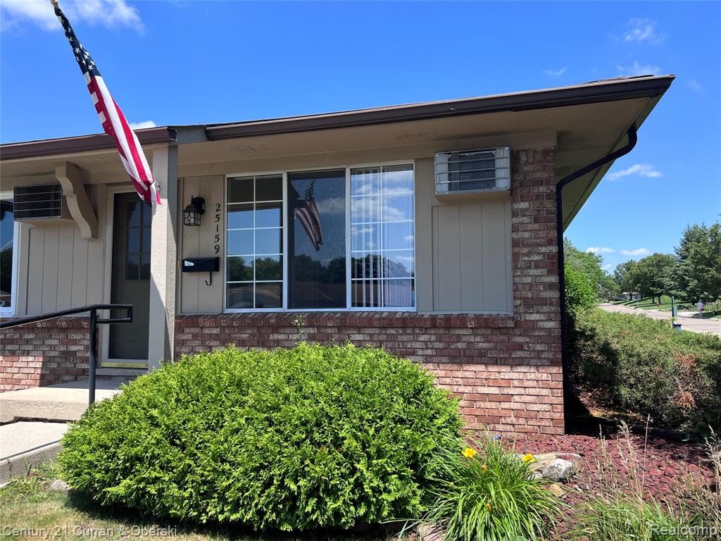 25159 Franklin Terrace 8