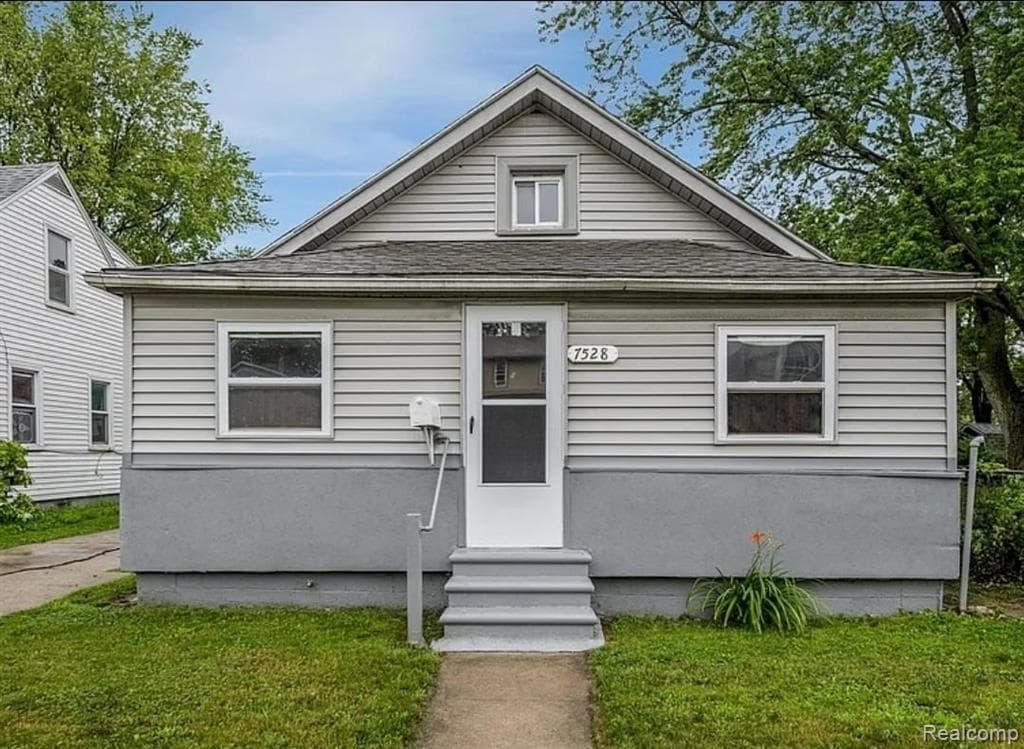 7528 Studebaker Avenue