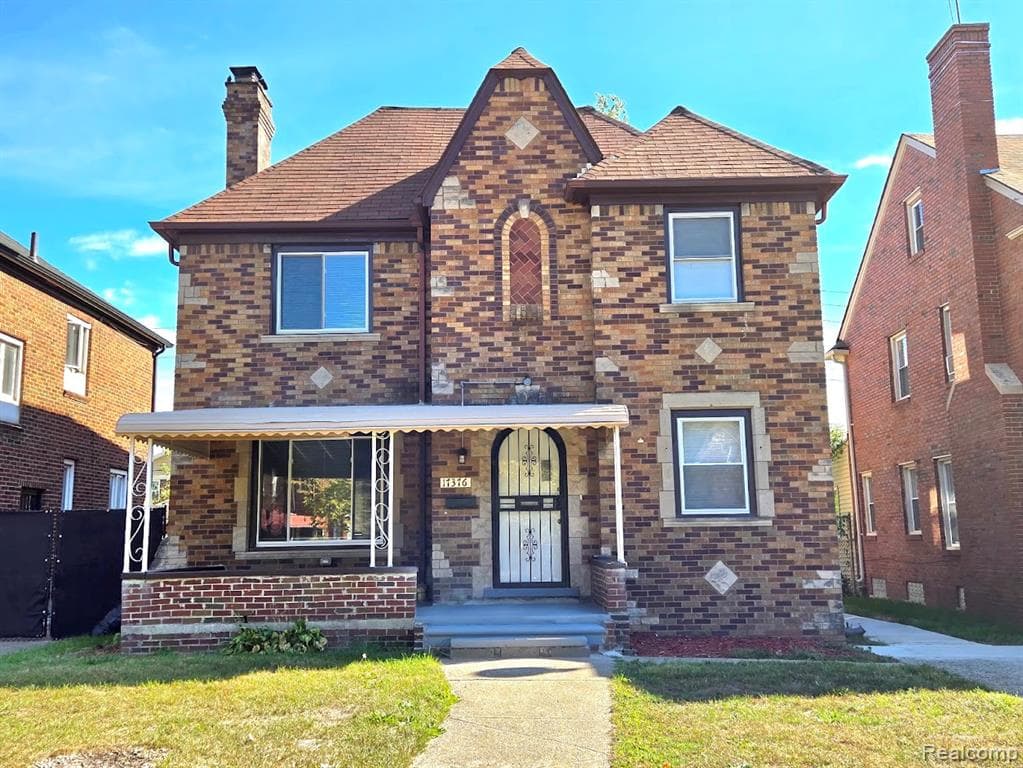 17376 Woodingham Drive