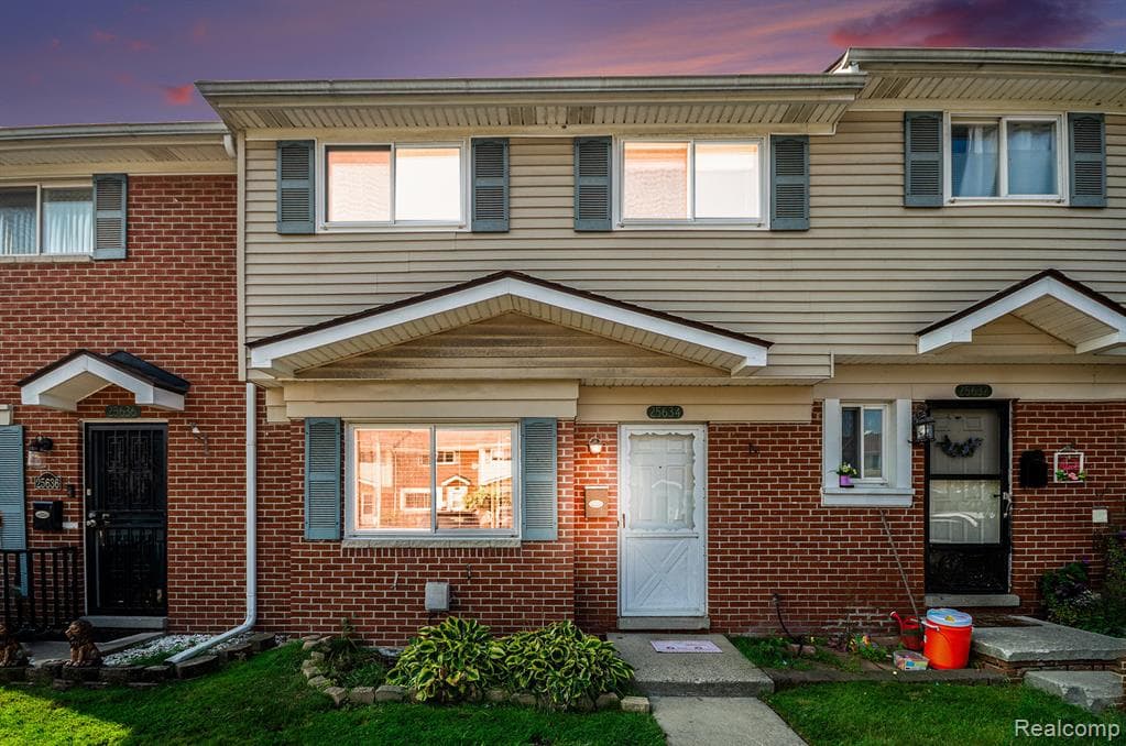 25634 Lexington Lane