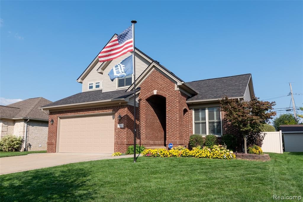 15861 Humphrey Street