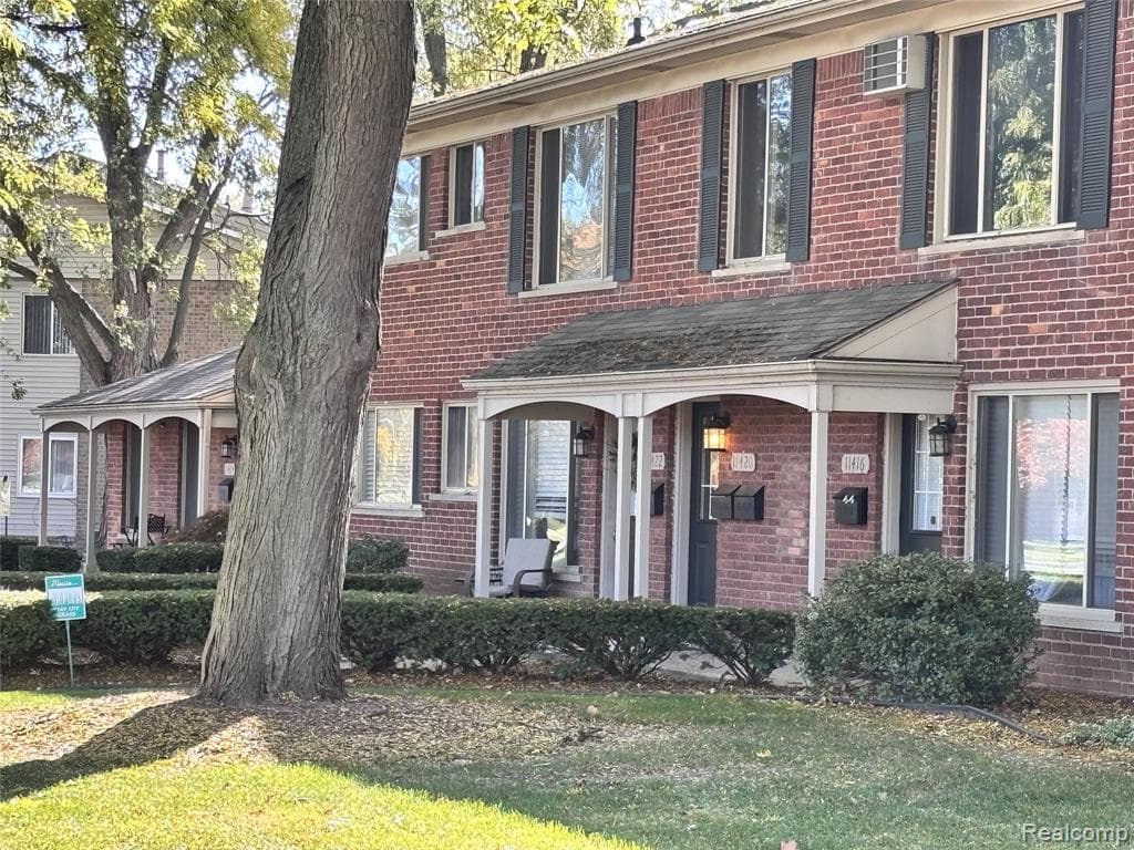 11420 Canal Road 202