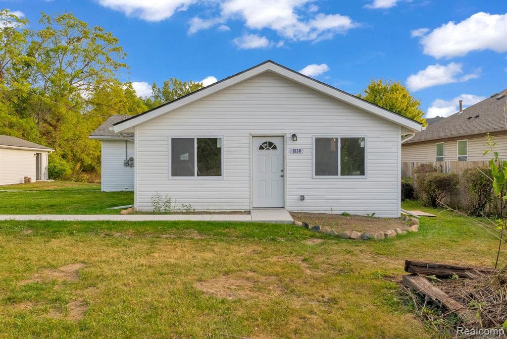 1038 Vinewood Street