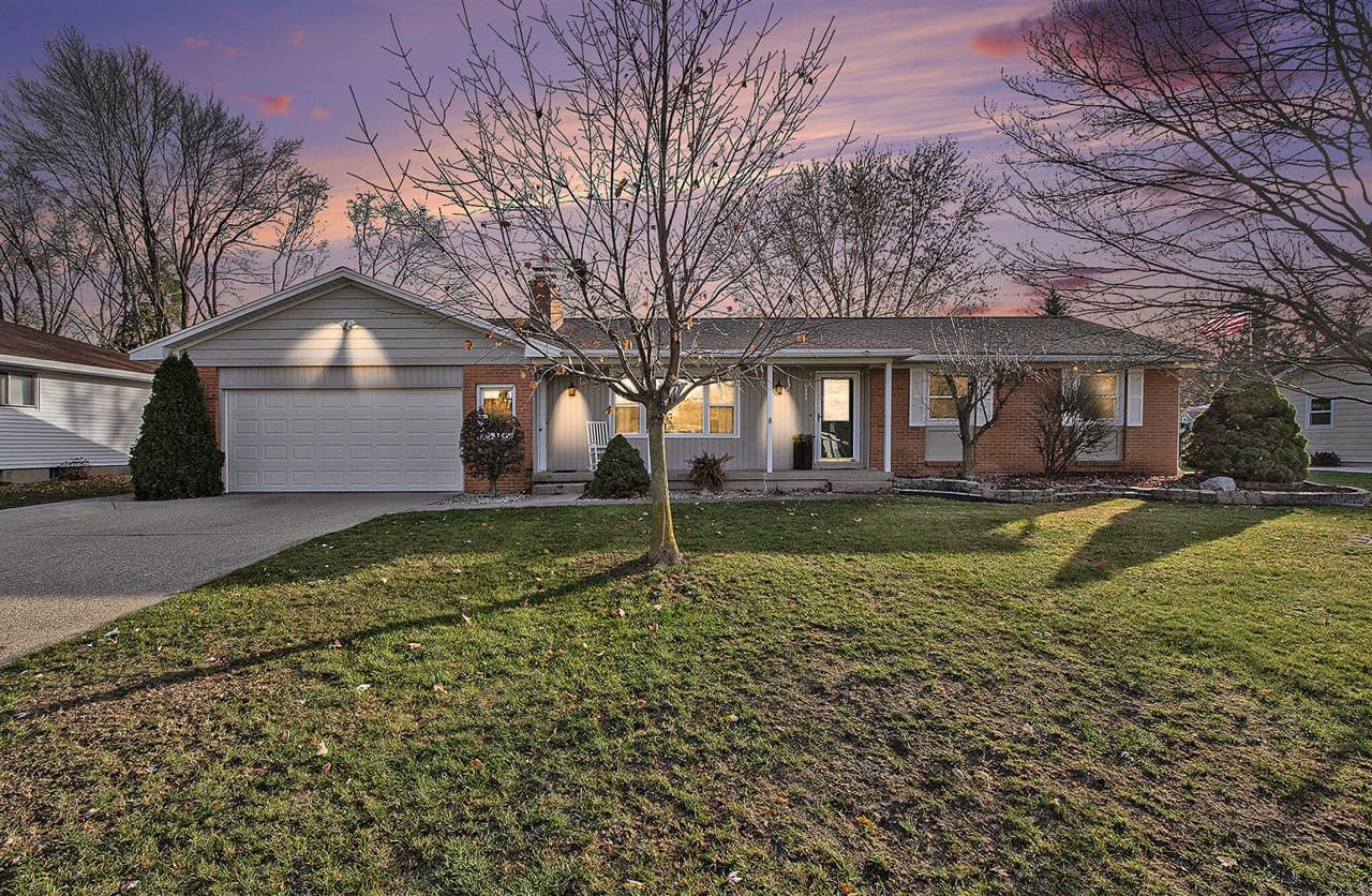 6844 SE Linden Avenue