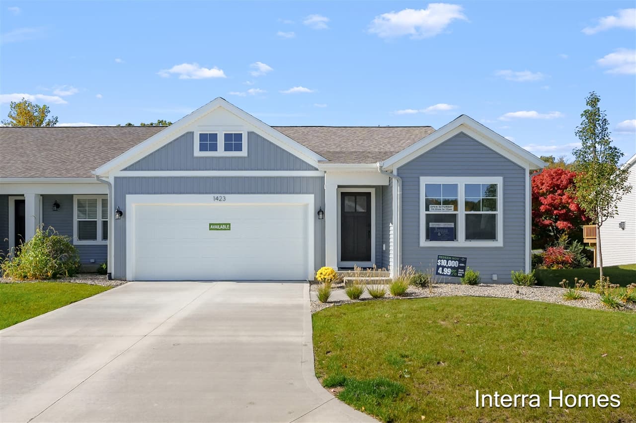 1423 N Village Circle