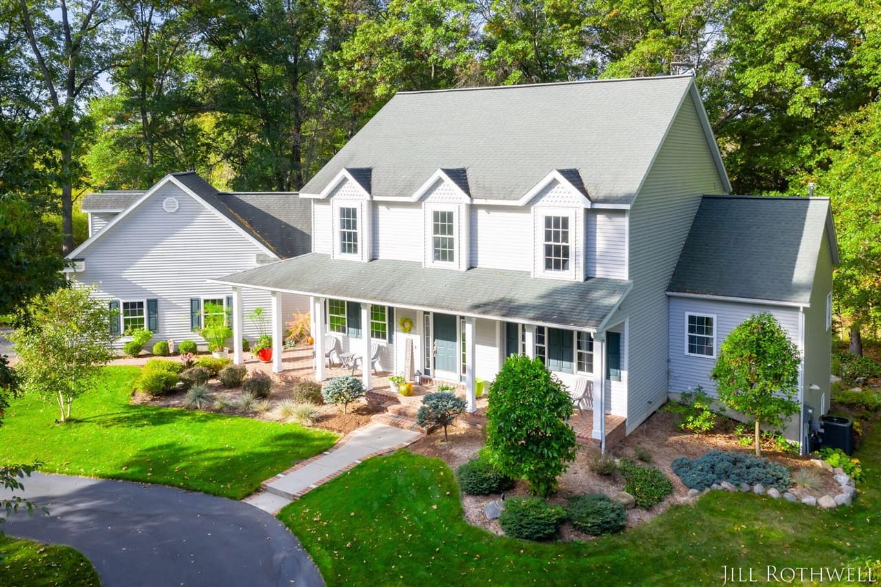 9147 Lakefield Court