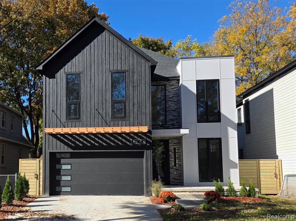 1833 N Washington Avenue