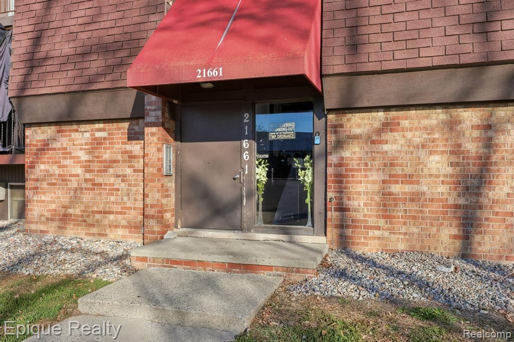 21661 Hillside Drive 1D