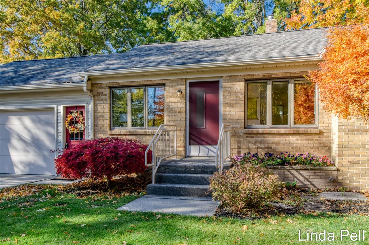 6745 Buchanan Avenue