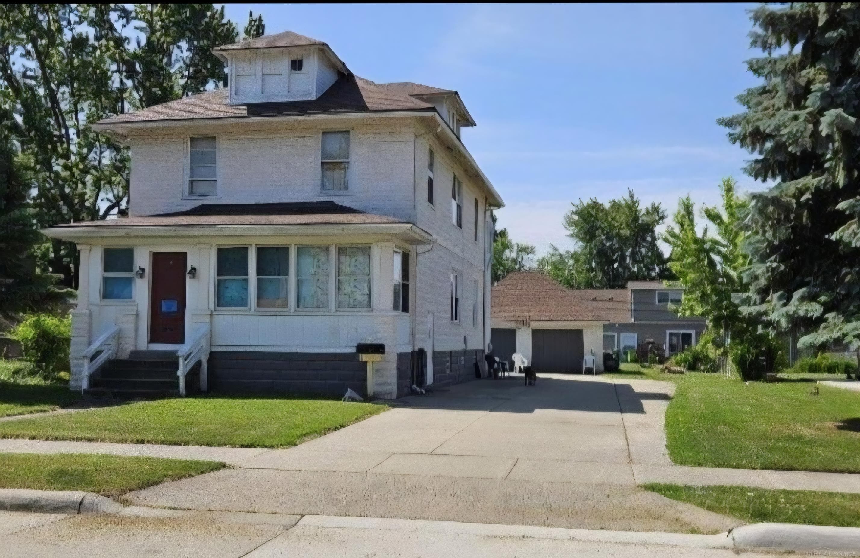 19504 Bigelow Street