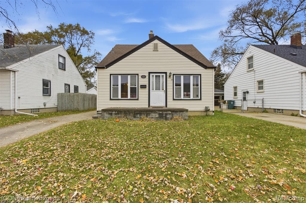 411 N Stephenson Highway