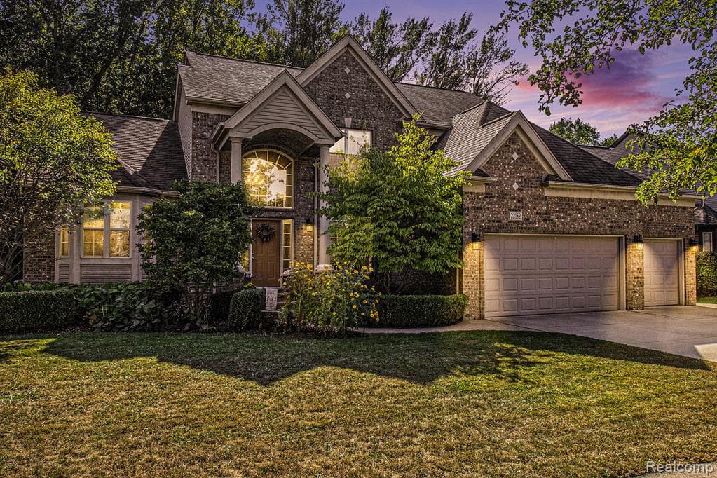 22152 Beech Knoll Drive