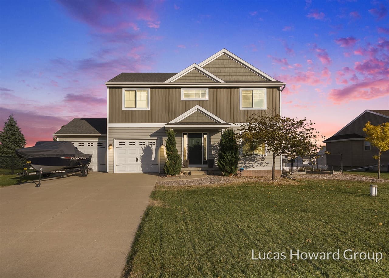 4655 Paris Ridge Avenue