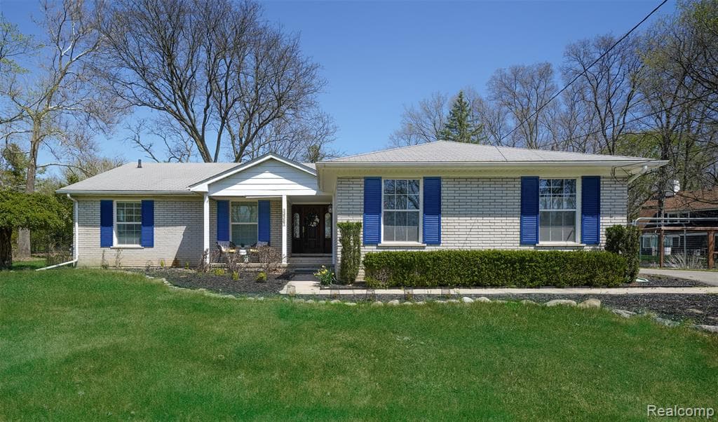 34361 Quaker Valley Road