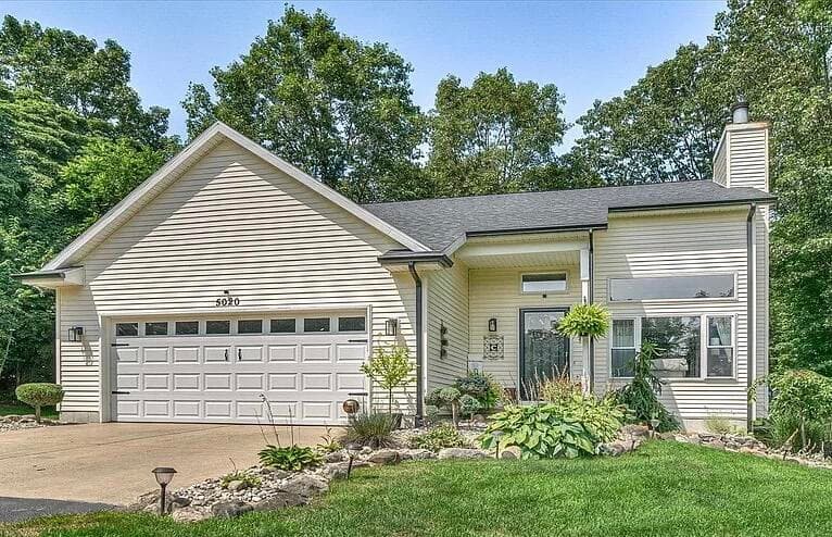 5020 Roundtree Drive