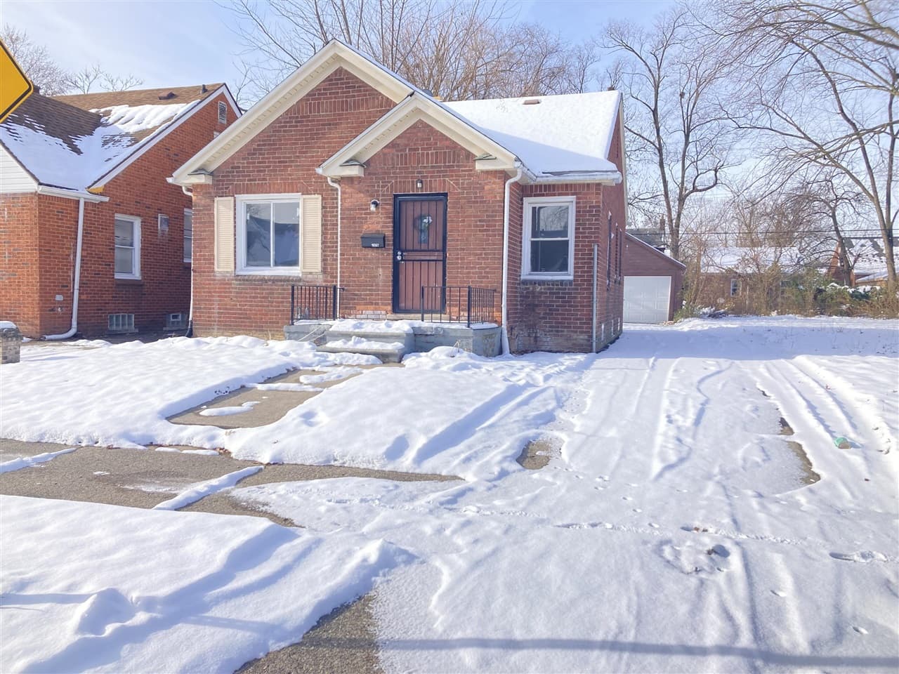 16567 Murray Hill Street