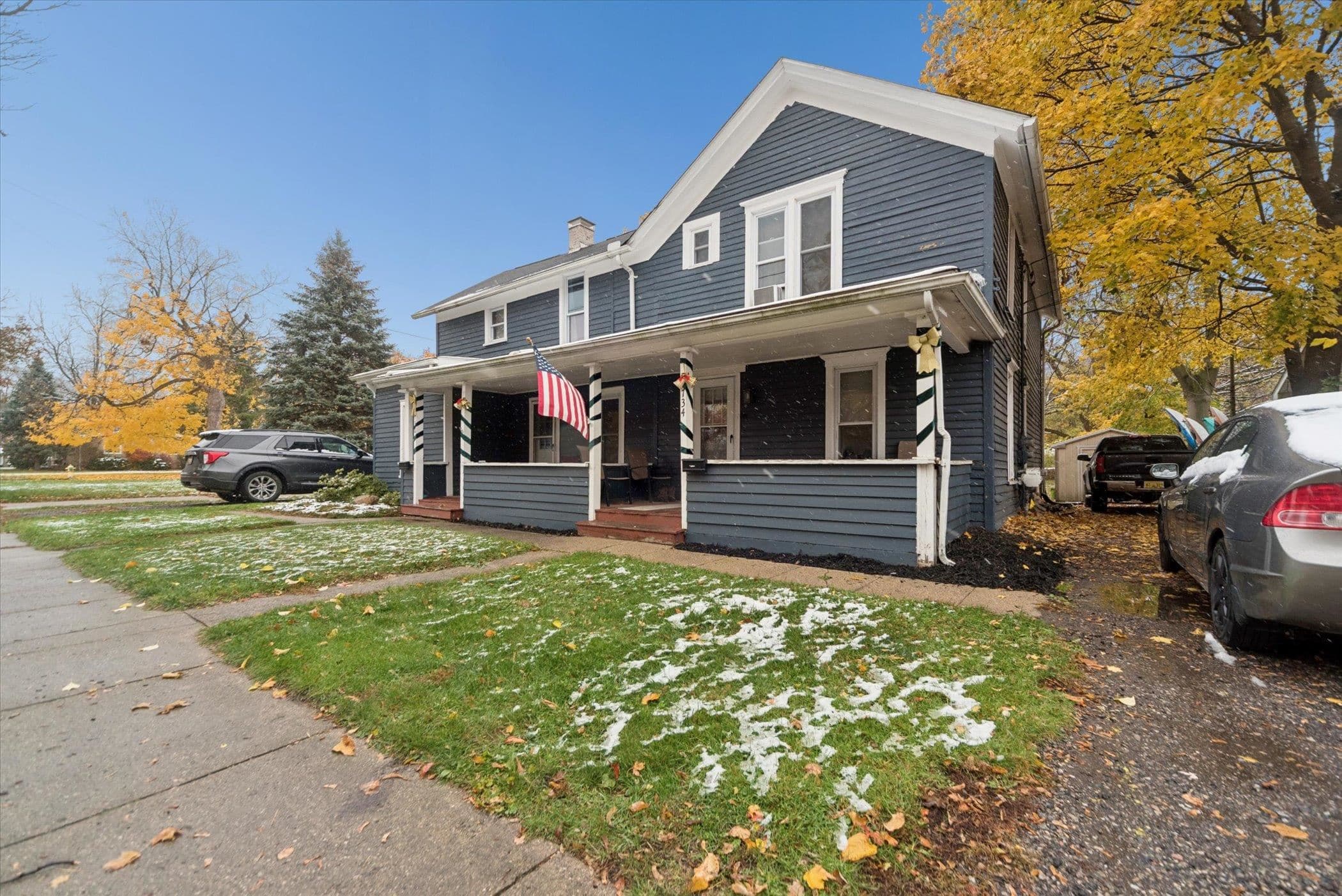 734/736 N Hickory Street