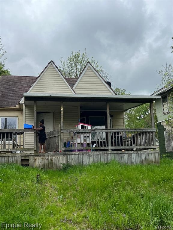 2437 ZIMMERMAN Street