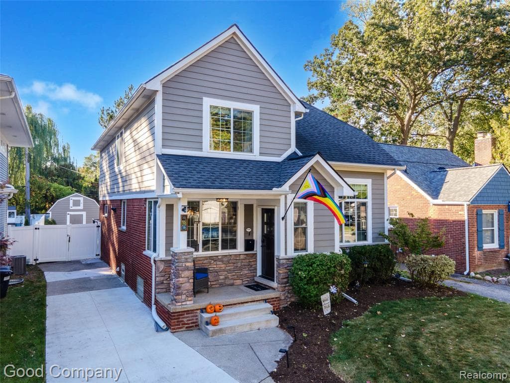 409 N Vermont Avenue