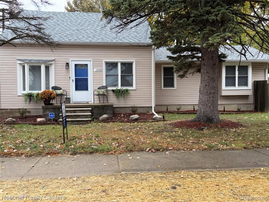 13203 Frazho Road