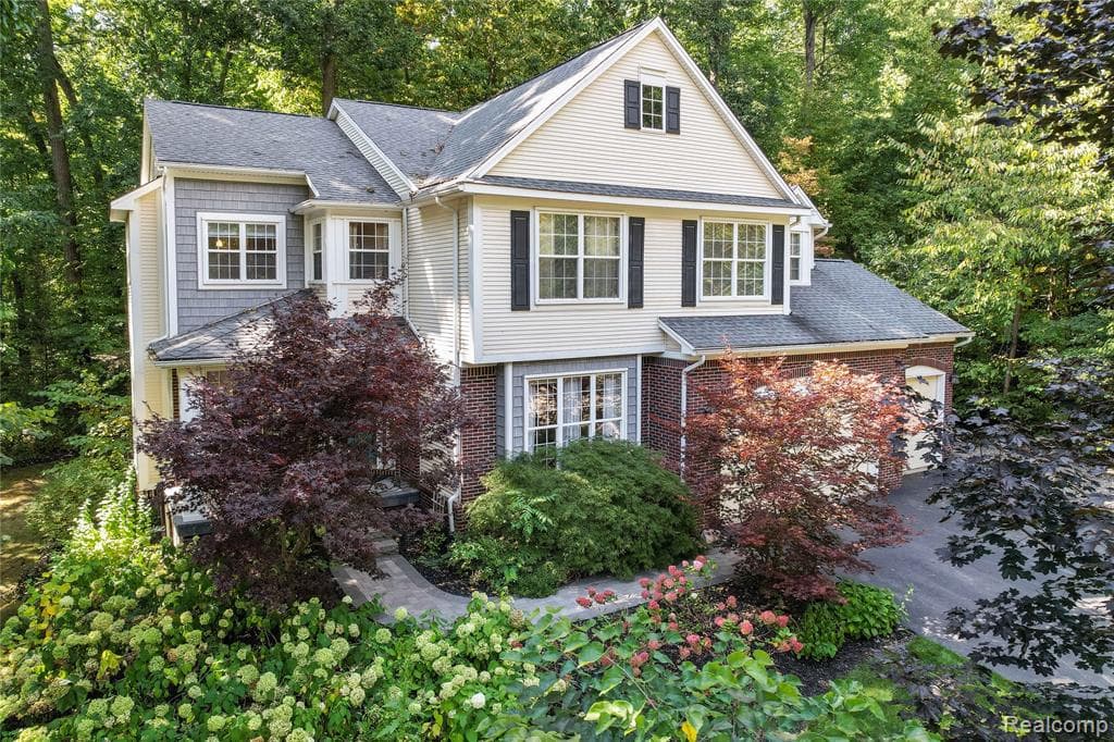 2500 Nottingham Court