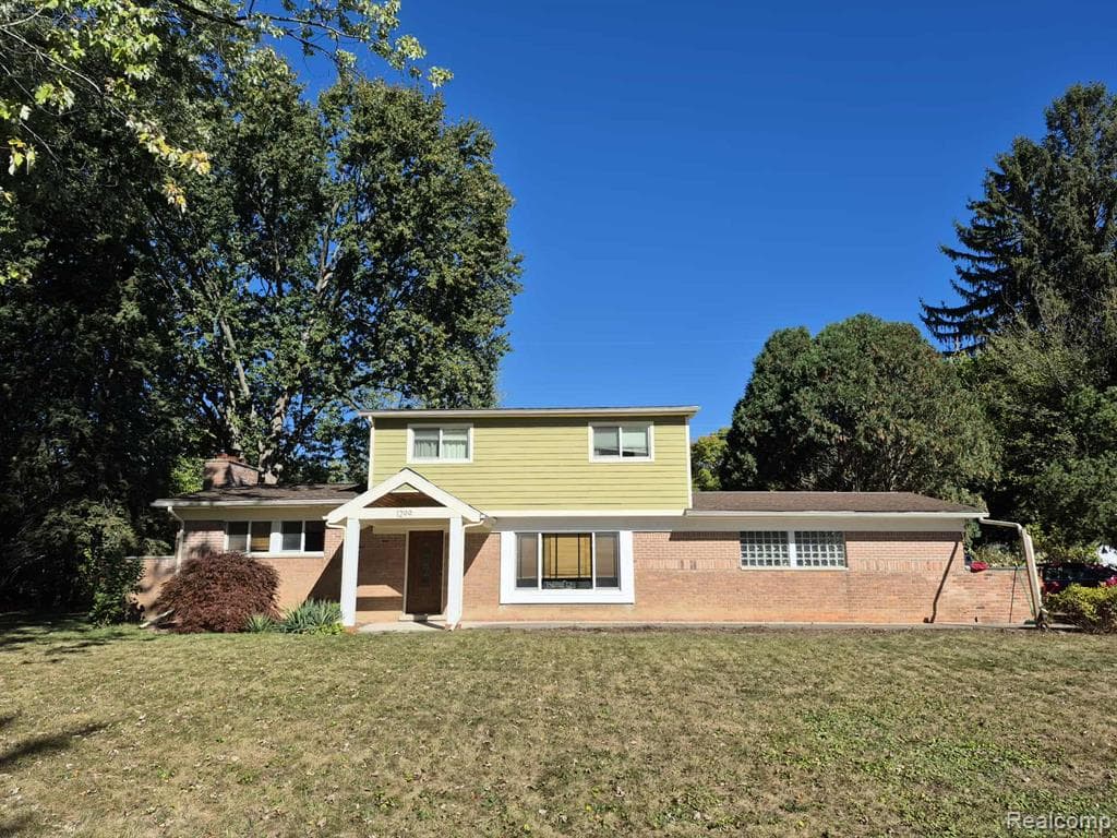 1299 Winchcombe Drive