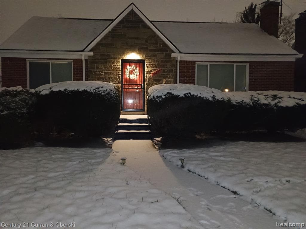 11294 Engleside Street