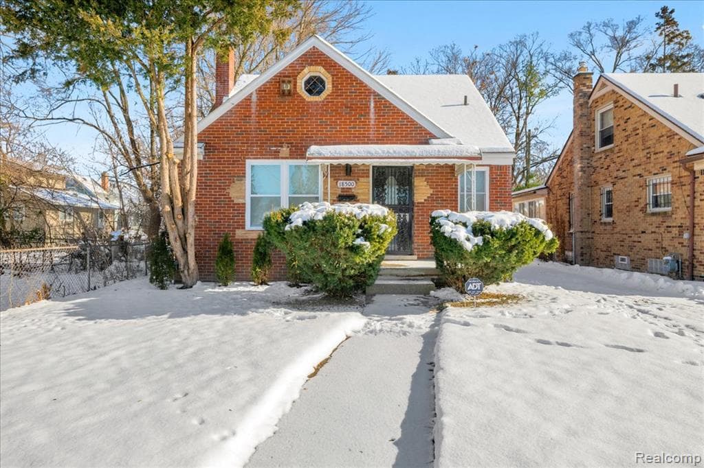 18500 Warwick Street