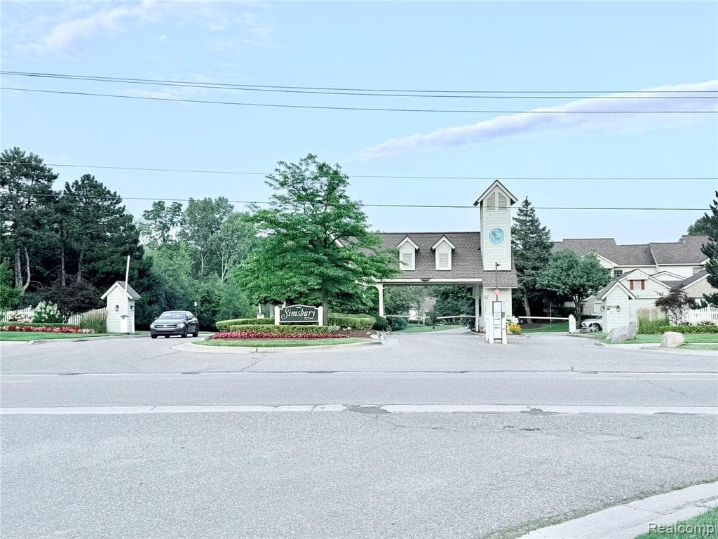 7288 Simsbury Dr. Drive 24