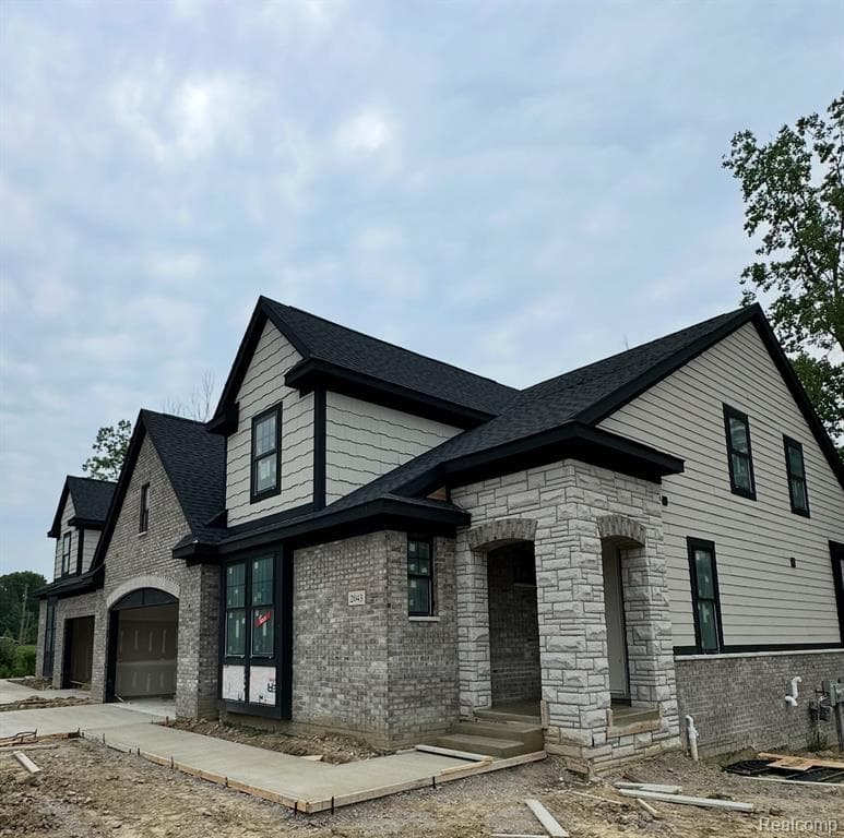 2044 Breckenridge Court