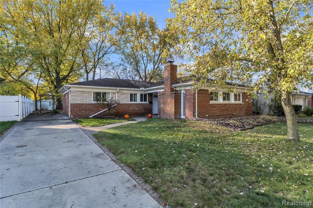 23372 Larkshire Street