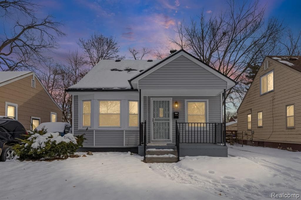 19320 Grandville Avenue