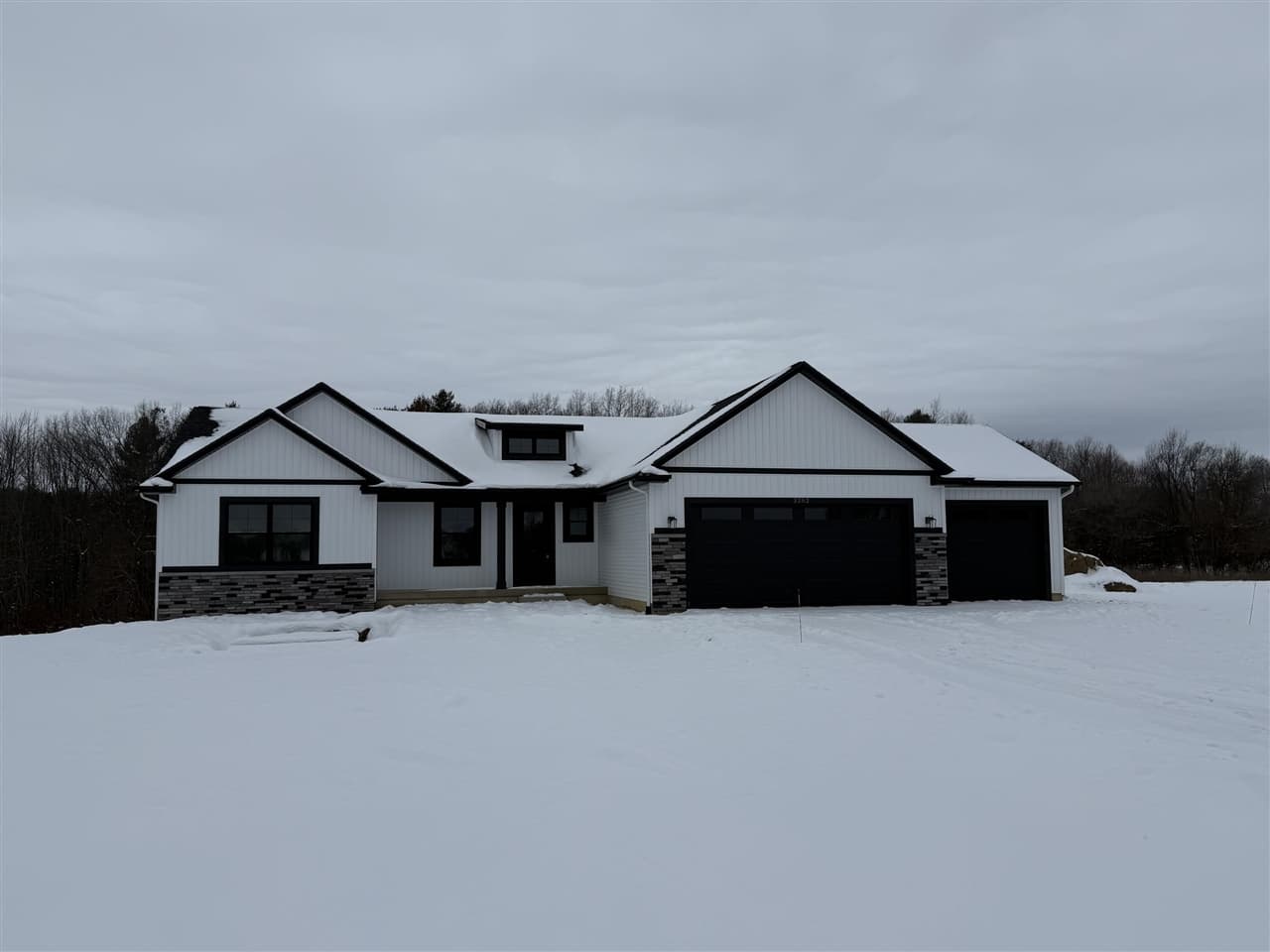 3282 Stonehill Court