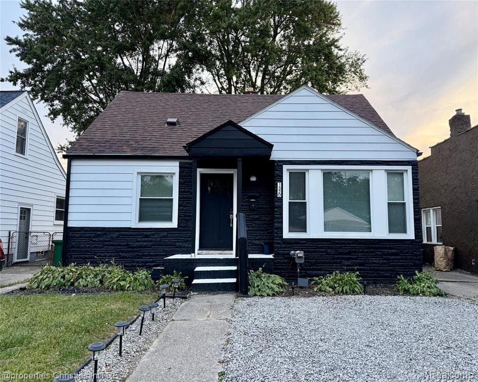 1320 S Campbell Road