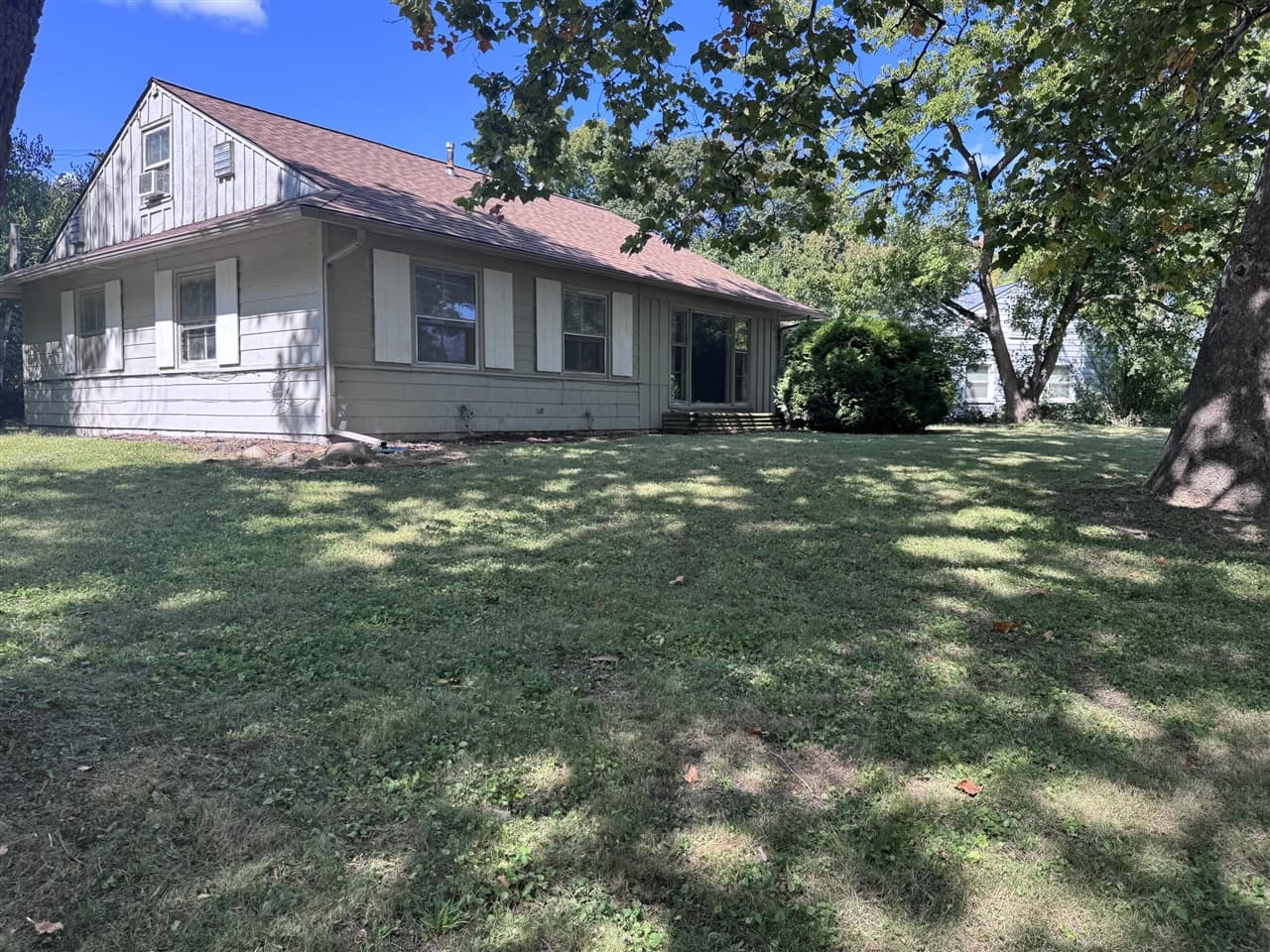 2310 Pinecrest Avenue